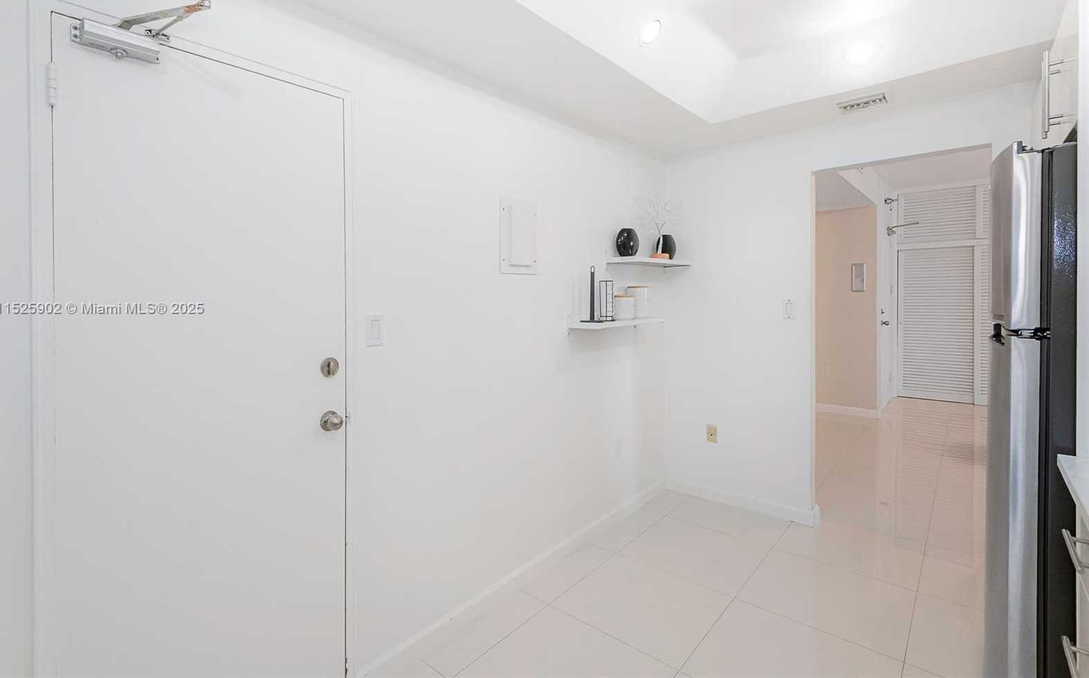Small Image of 10185 COLLINS AVE #515, Bal Harbour Number 21