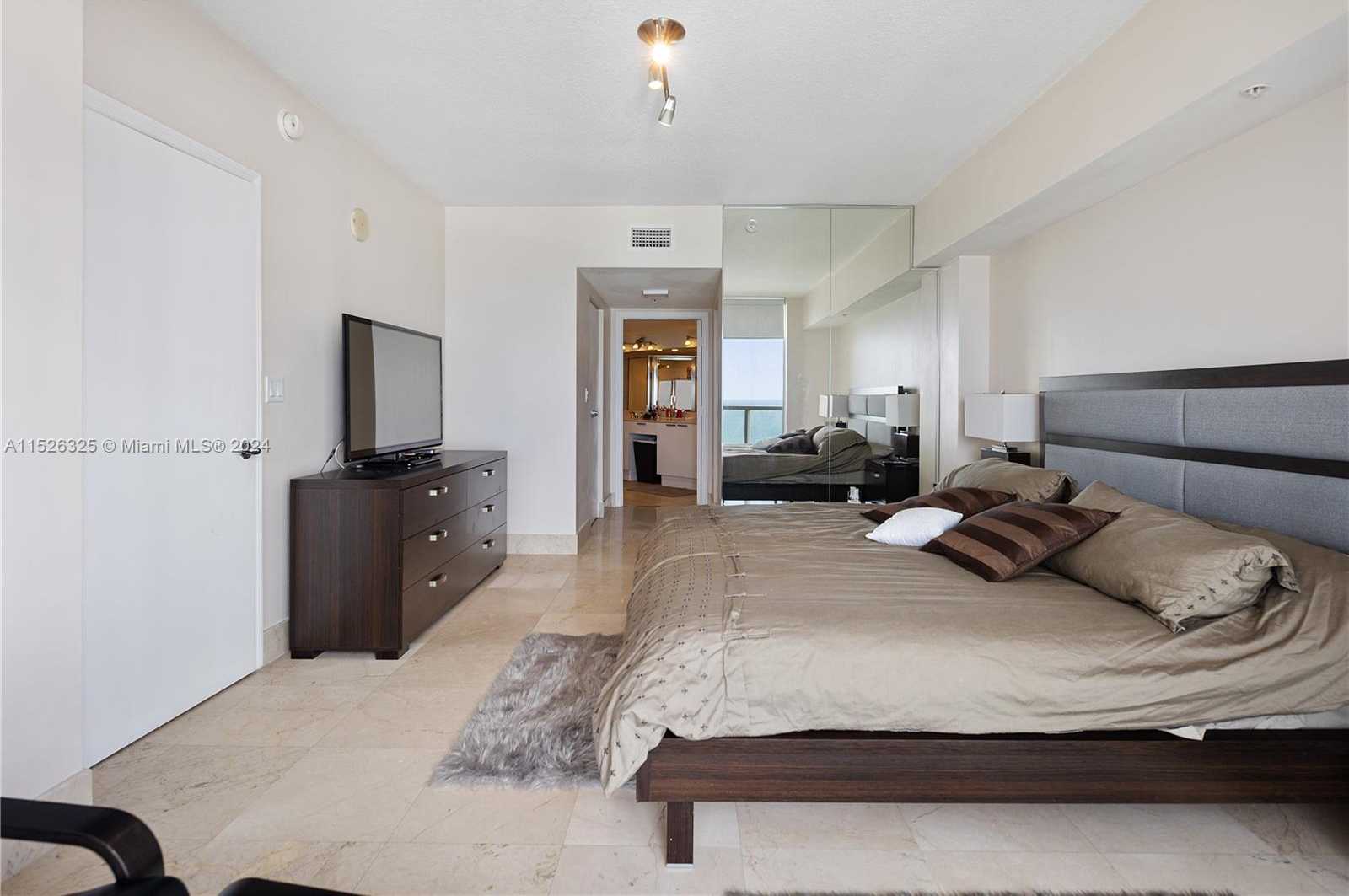 Small Image of 16699 COLLINS AVE #1604, Sunny Isles Beach Number 14