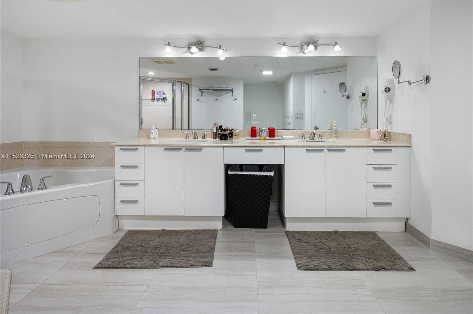 Small Image of 16699 COLLINS AVE #1604, Sunny Isles Beach Number 16