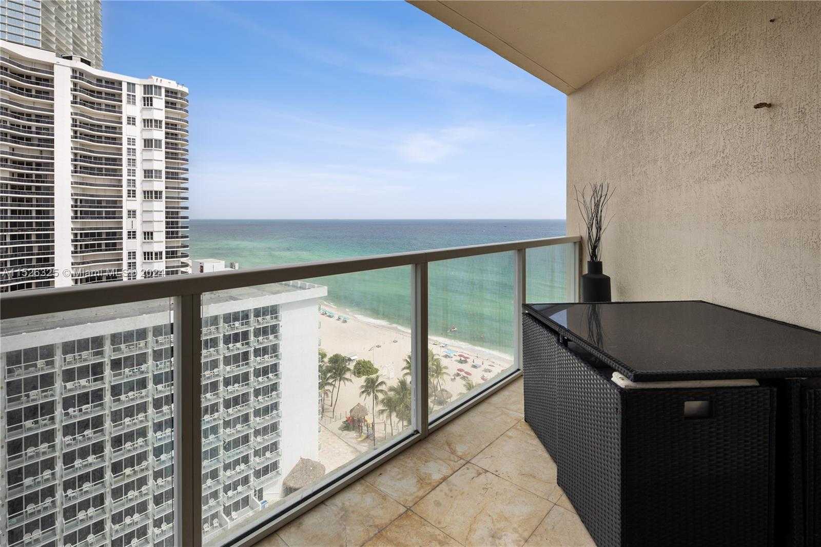 Small Image of 16699 COLLINS AVE #1604, Sunny Isles Beach Number 4