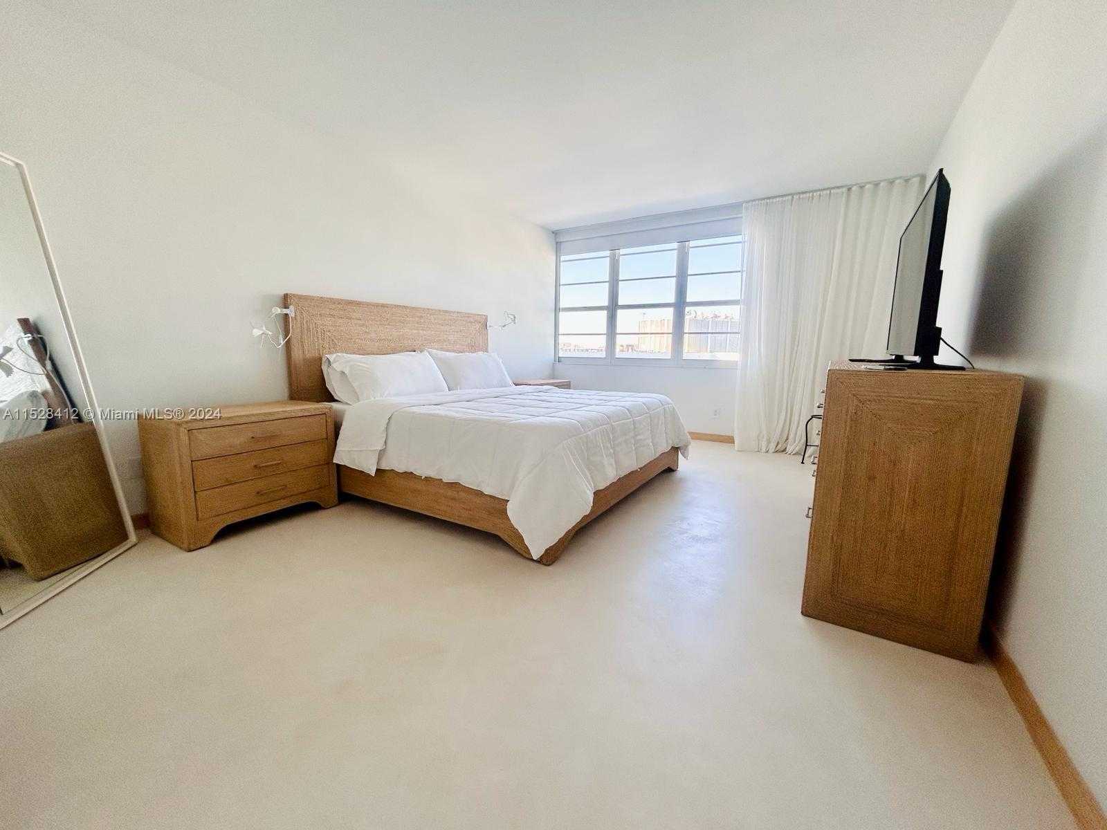 Small Image of 100 LINCOLN RD #1543, Miami Beach Number 8