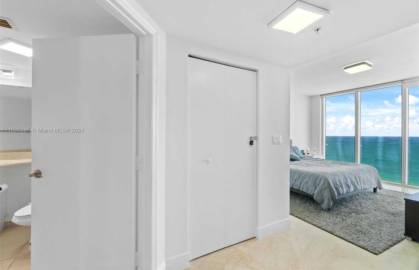 Small Image of 16699 Collins Ave, Sunny Isles Beach, FL 33160, USA Number 34
