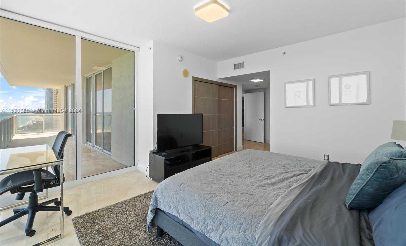 Small Image of 16699 Collins Ave, Sunny Isles Beach, FL 33160, USA Number 35