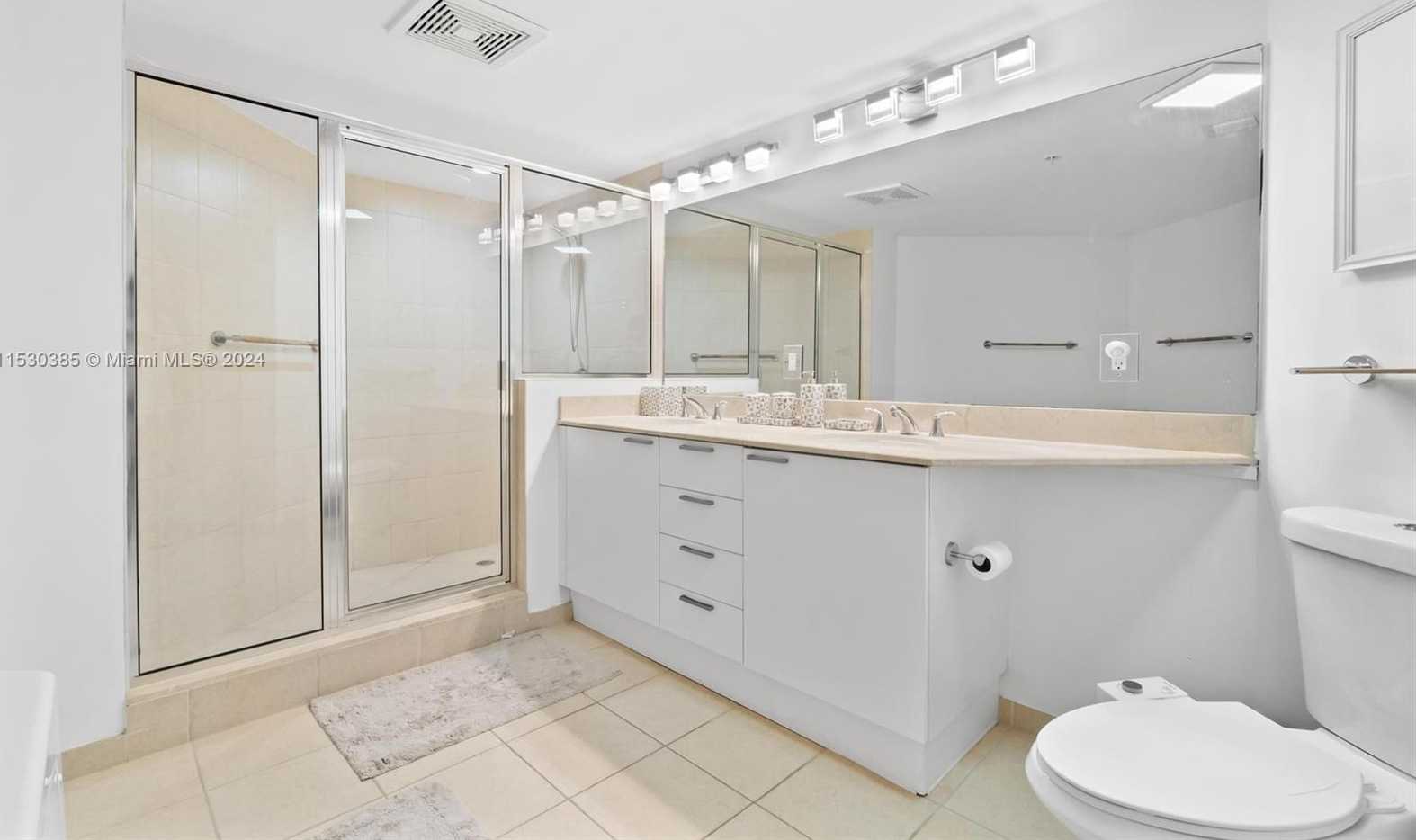 Small Image of 16699 Collins Ave, Sunny Isles Beach, FL 33160, USA Number 7