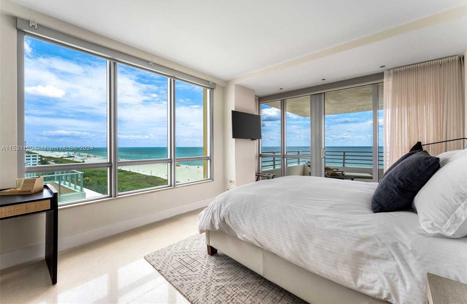 Small Image of 101 OCEAN DR #907, Miami Beach Number 12
