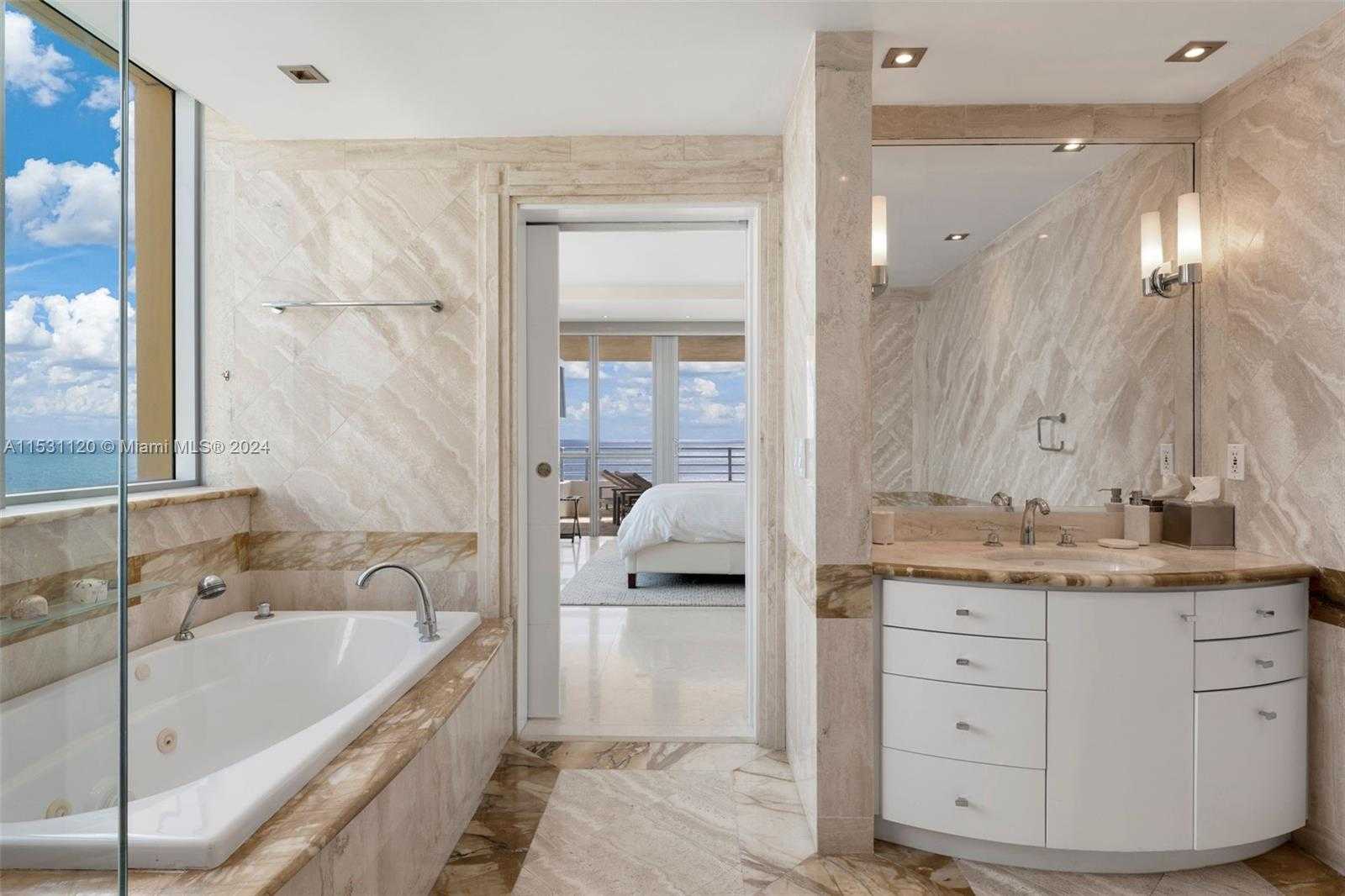 Small Image of 101 OCEAN DR #907, Miami Beach Number 21