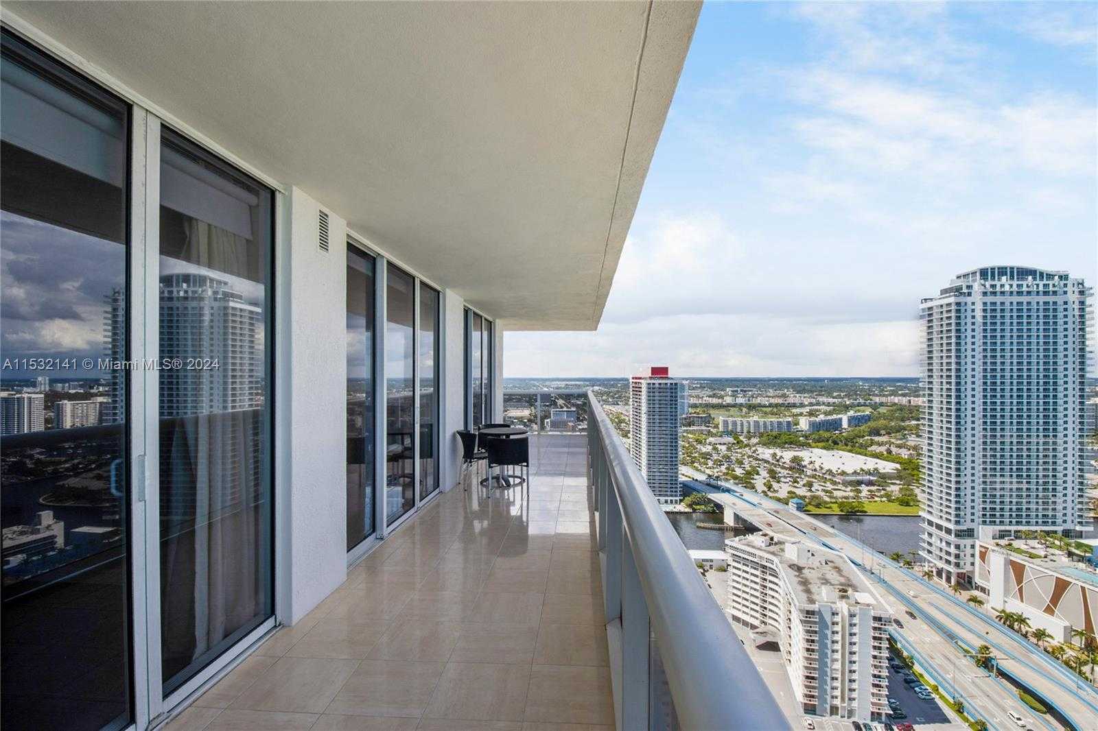 Small Image of 1830 SOUTH OCEAN DR #3508, Hallandale Beach Number 20
