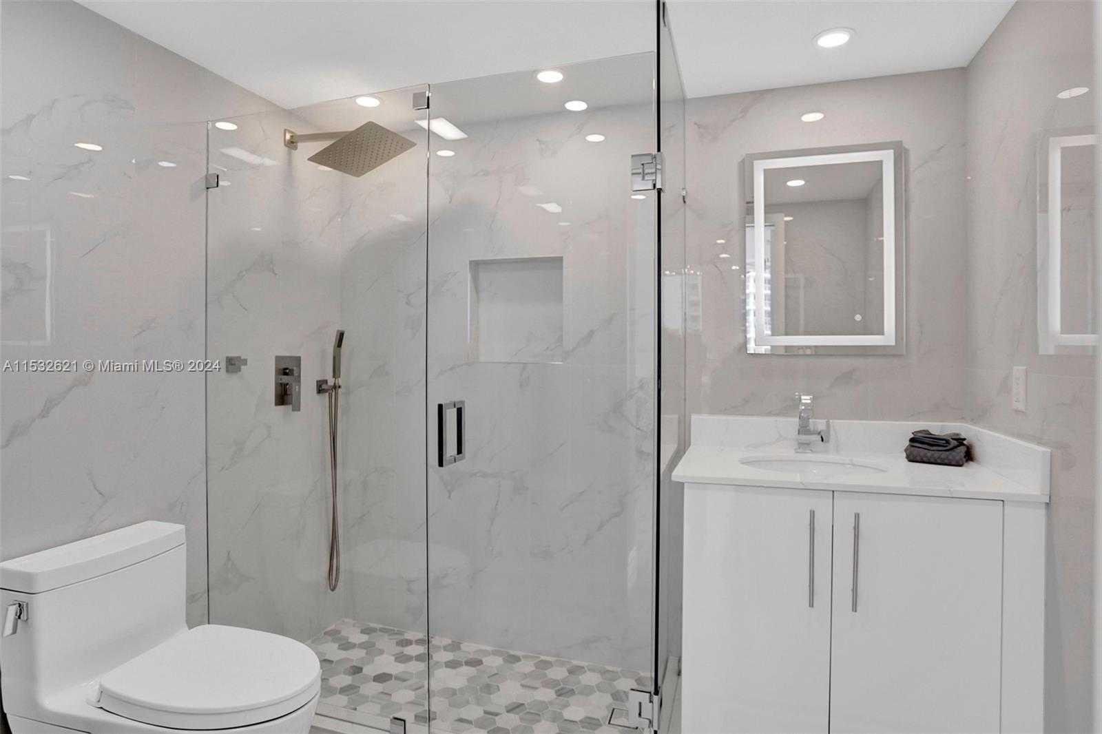 Small Image of 16699 COLLINS AVE #2209, Sunny Isles Beach Number 13