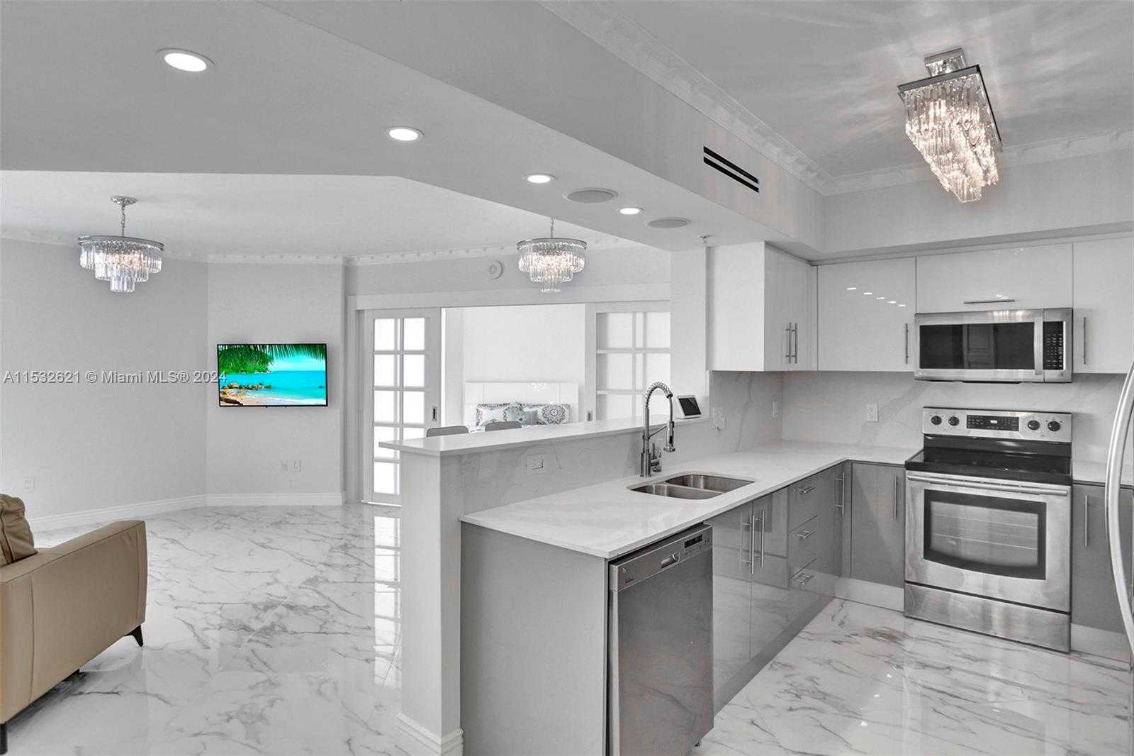 Small Image of 16699 COLLINS AVE #2209, Sunny Isles Beach Number 5