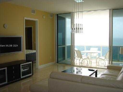 Small Image of 18101 #1707, Sunny Isles Beach Number 9