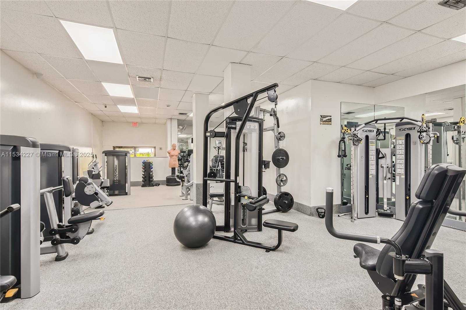 Small Image of 3800 SOUTH OCEAN DR #1818 (AVAILABLE NOW), Hollywood Number 17