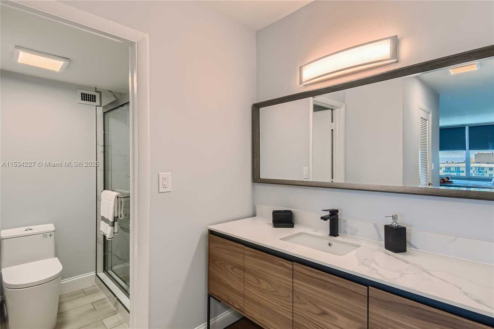 Small Image of 3800 SOUTH OCEAN DR #1818 (AVAILABLE NOW), Hollywood Number 8