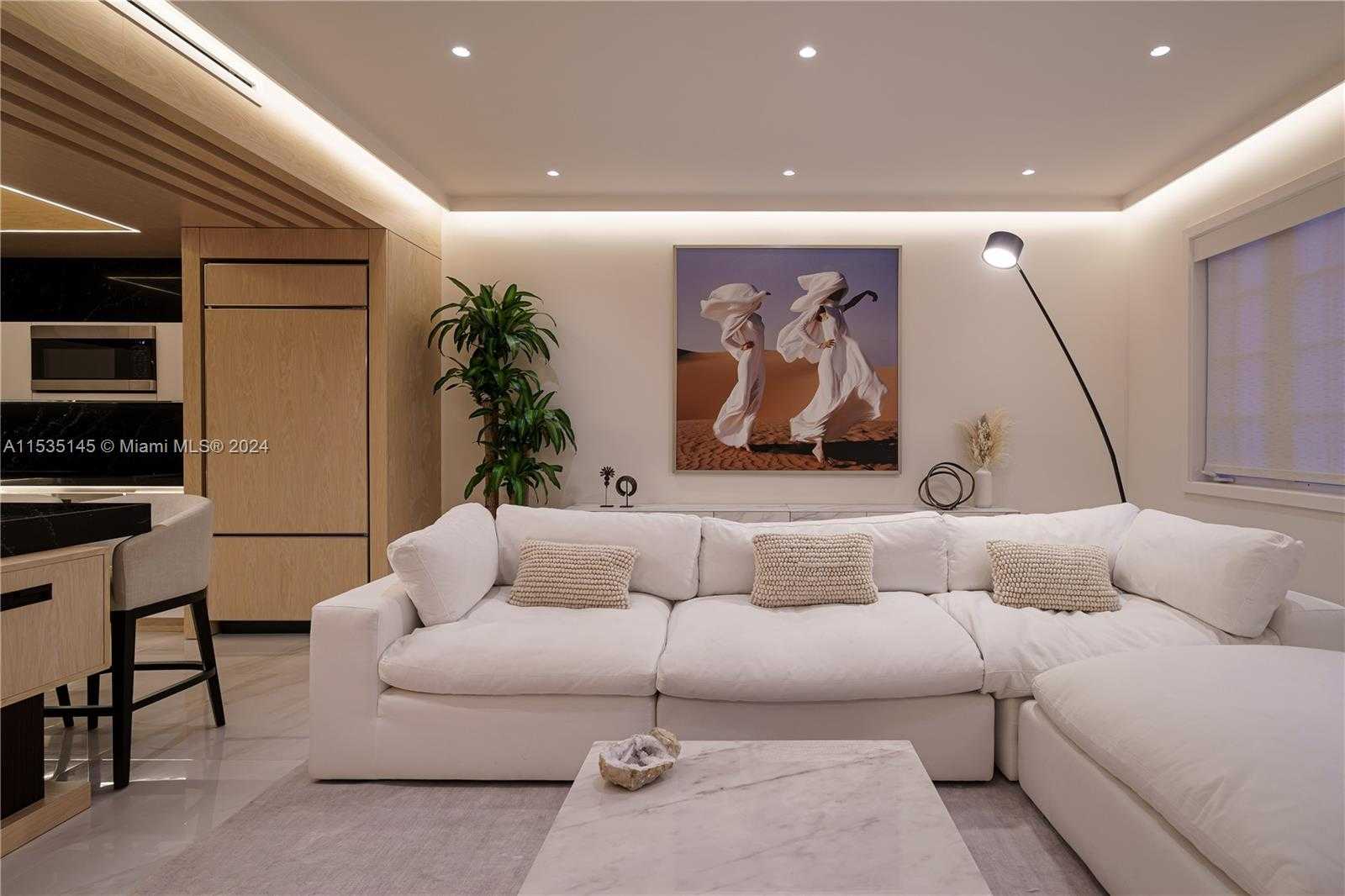 Small Image of 19115 FISHER ISLAND DR #19115, Miami Beach Number 2