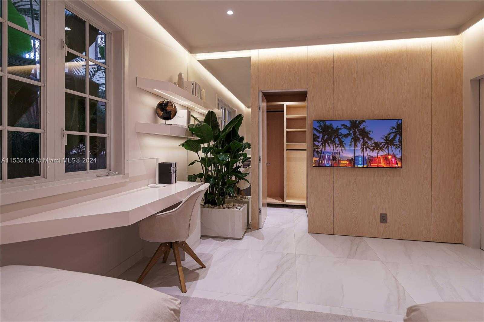 Small Image of 19115 FISHER ISLAND DR #19115, Miami Beach Number 27