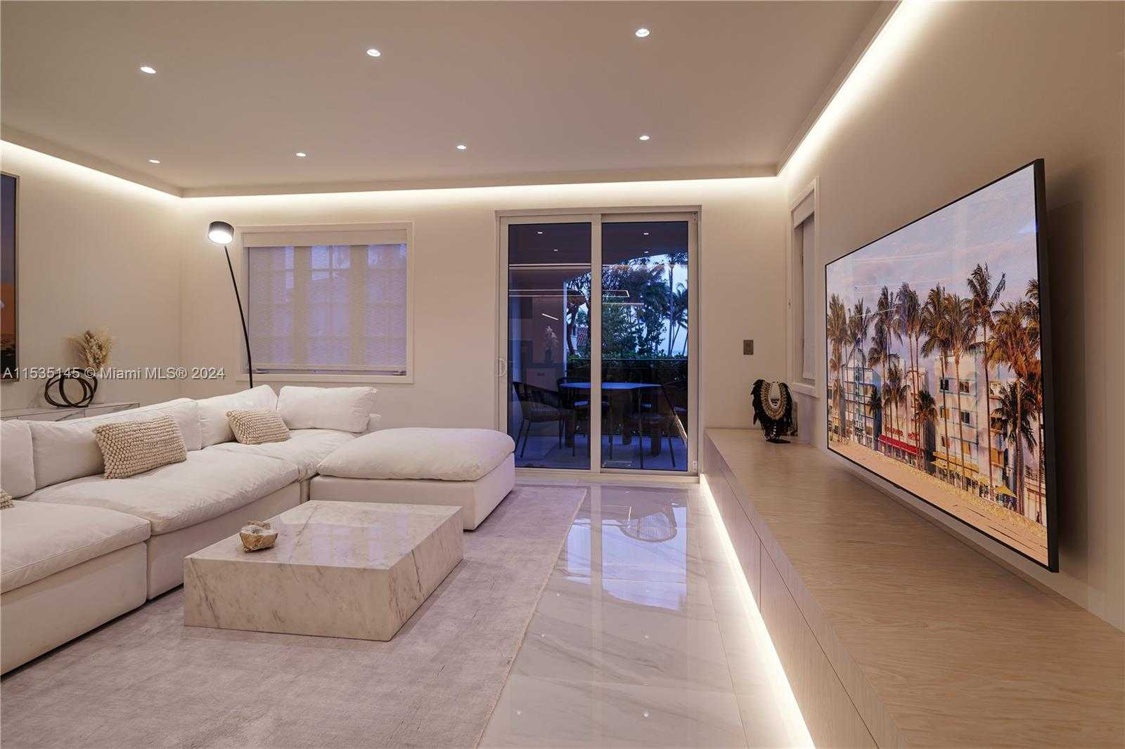 Small Image of 19115 FISHER ISLAND DR #19115, Miami Beach Number 5