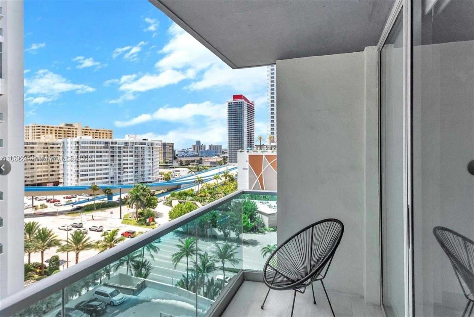 Small Image of 4001 SOUTH OCEAN DR #9F, Hollywood Number 3