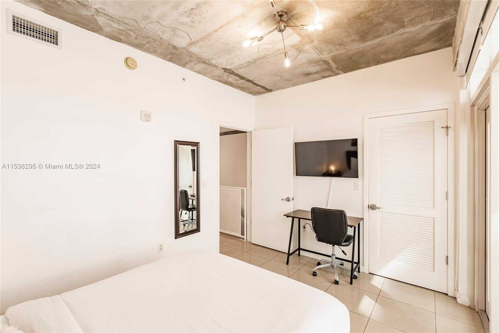 Small Image of 3250 NORTH EAST 1ST AVE #549, Miami Number 21