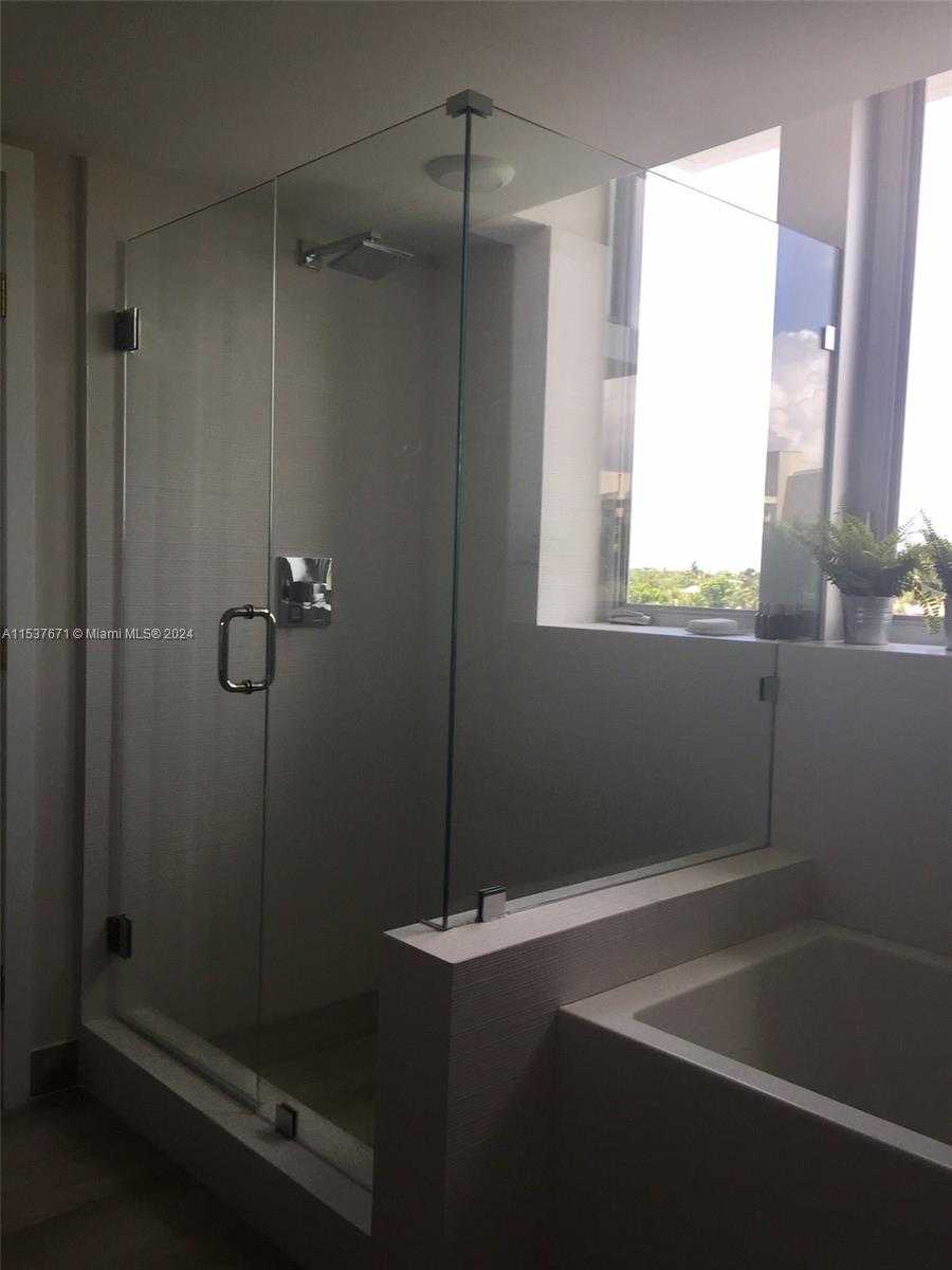 Small Image of 9261 EAST BAY HARBOR DR #404, Bay Harbor Islands Number 10