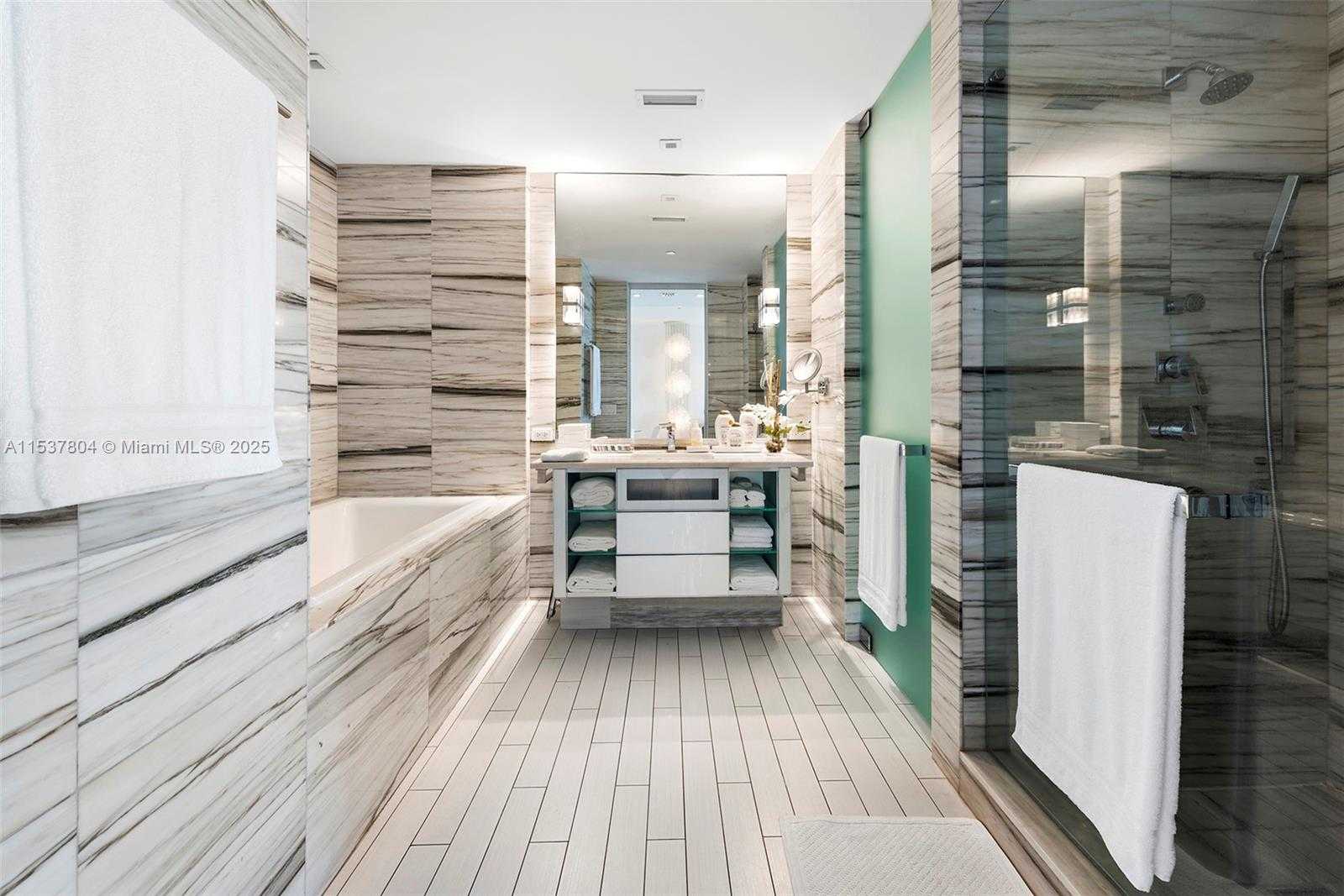 Small Image of 2201 COLLINS AVE #814, Miami Beach Number 21