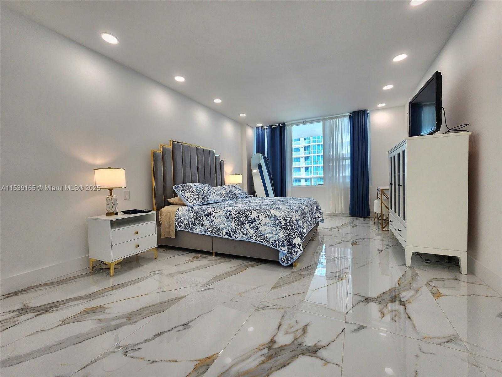 Small Image of 3505 SOUTH OCEAN DR #1509, Hollywood Number 12