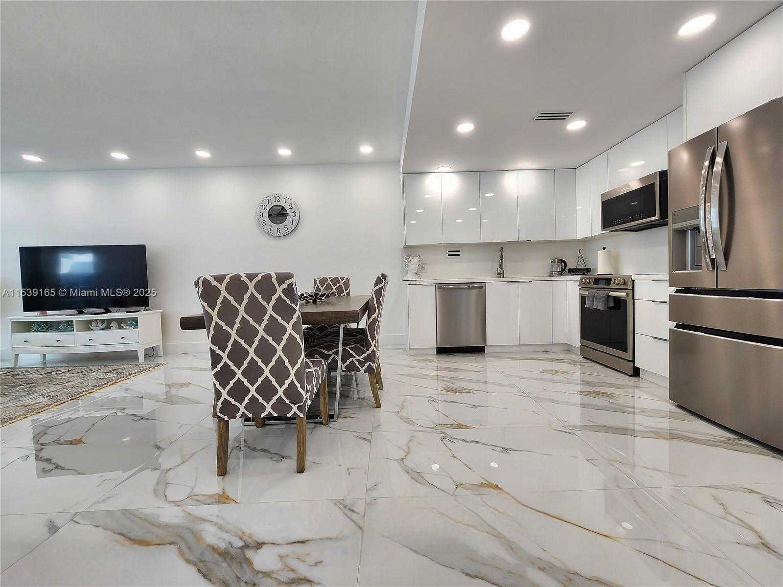 Small Image of 3505 SOUTH OCEAN DR #1509, Hollywood Number 7