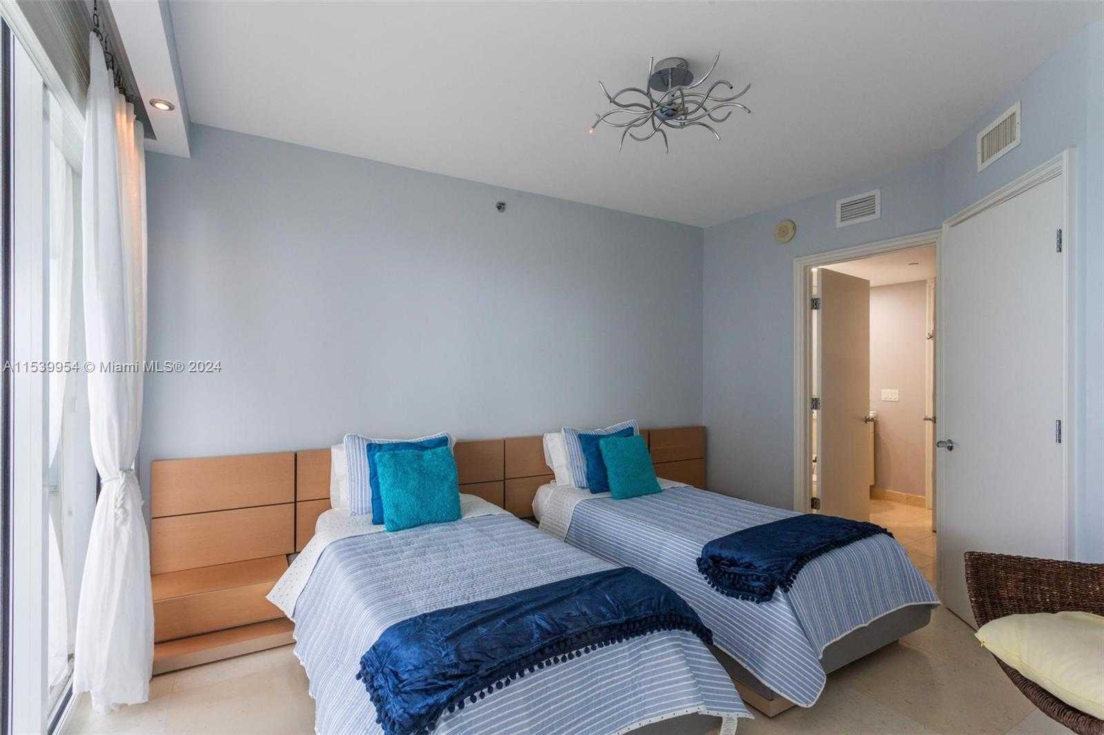 Small Image of 1830 SOUTH OCEAN DR #3008, Hallandale Beach Number 13