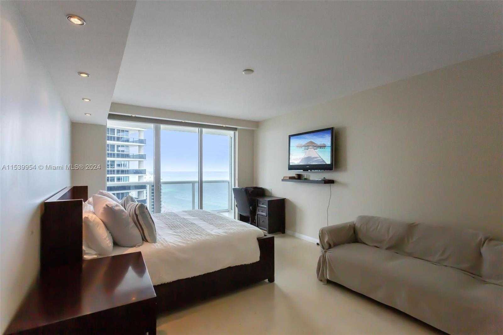 Small Image of 1830 SOUTH OCEAN DR #3008, Hallandale Beach Number 18