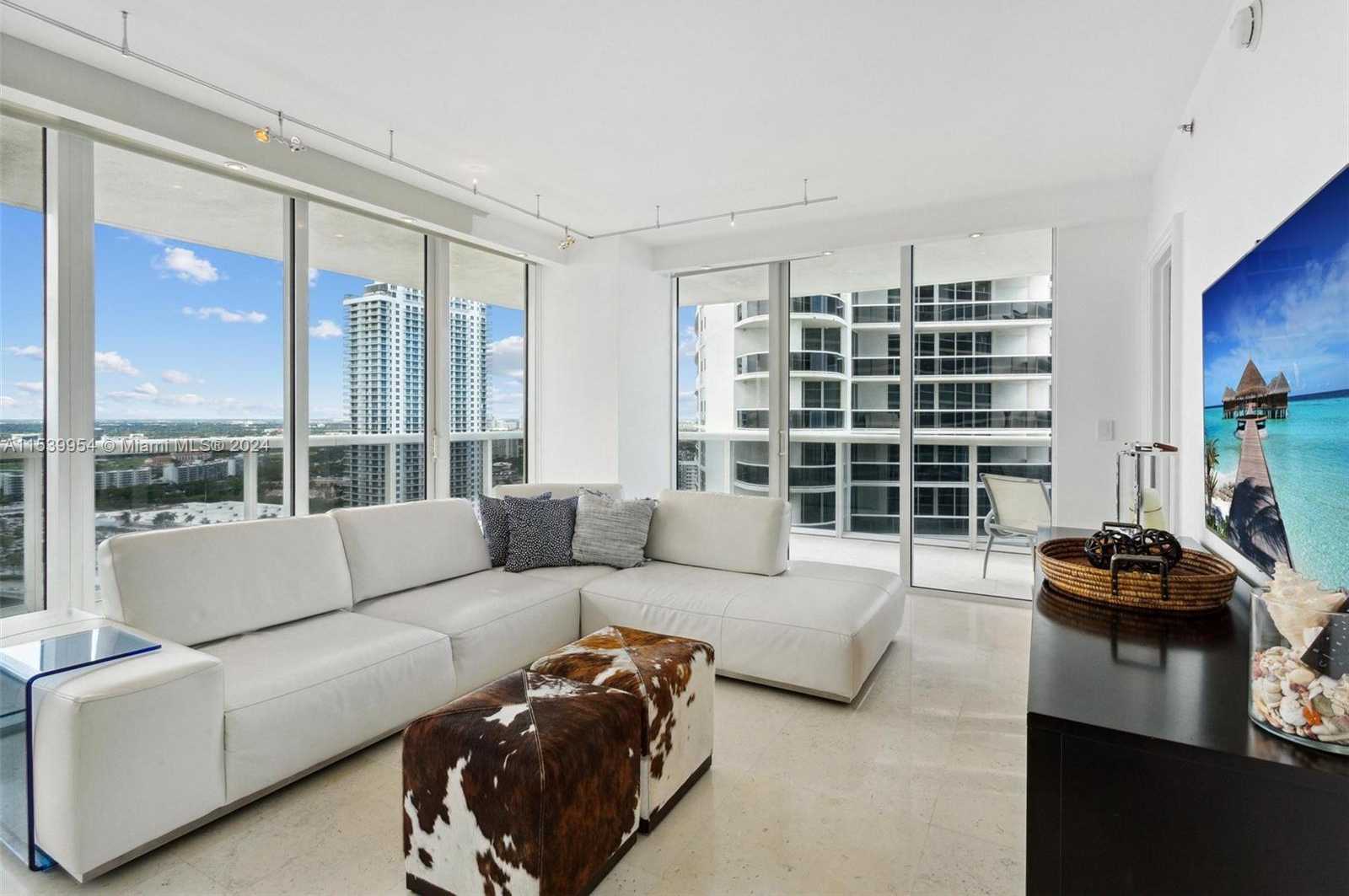 Small Image of 1830 SOUTH OCEAN DR #3008, Hallandale Beach Number 2