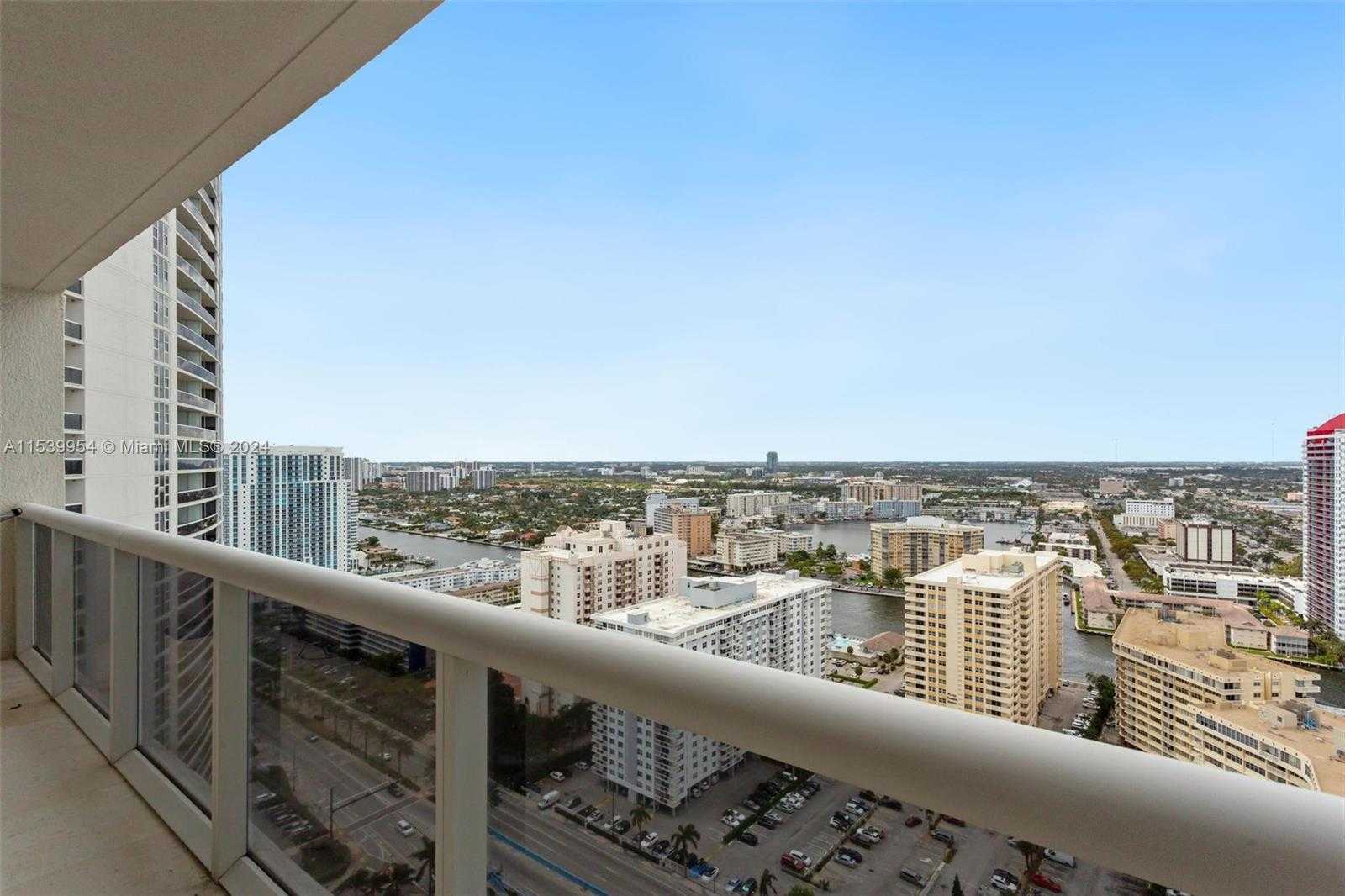 Small Image of 1830 SOUTH OCEAN DR #3008, Hallandale Beach Number 28