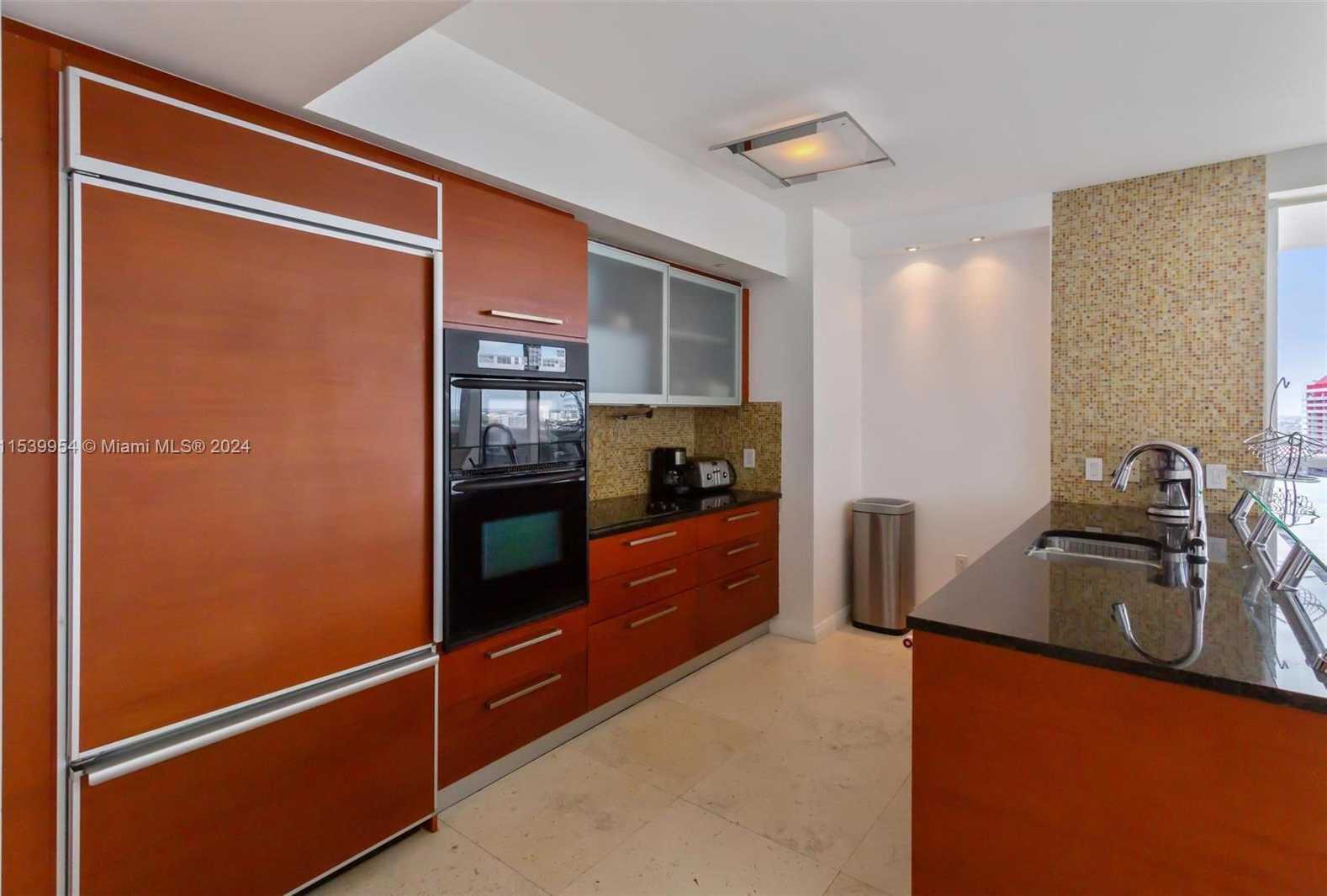 Small Image of 1830 SOUTH OCEAN DR #3008, Hallandale Beach Number 7
