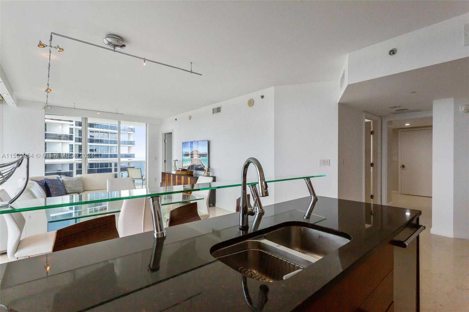 Small Image of 1830 SOUTH OCEAN DR #3008, Hallandale Beach Number 8