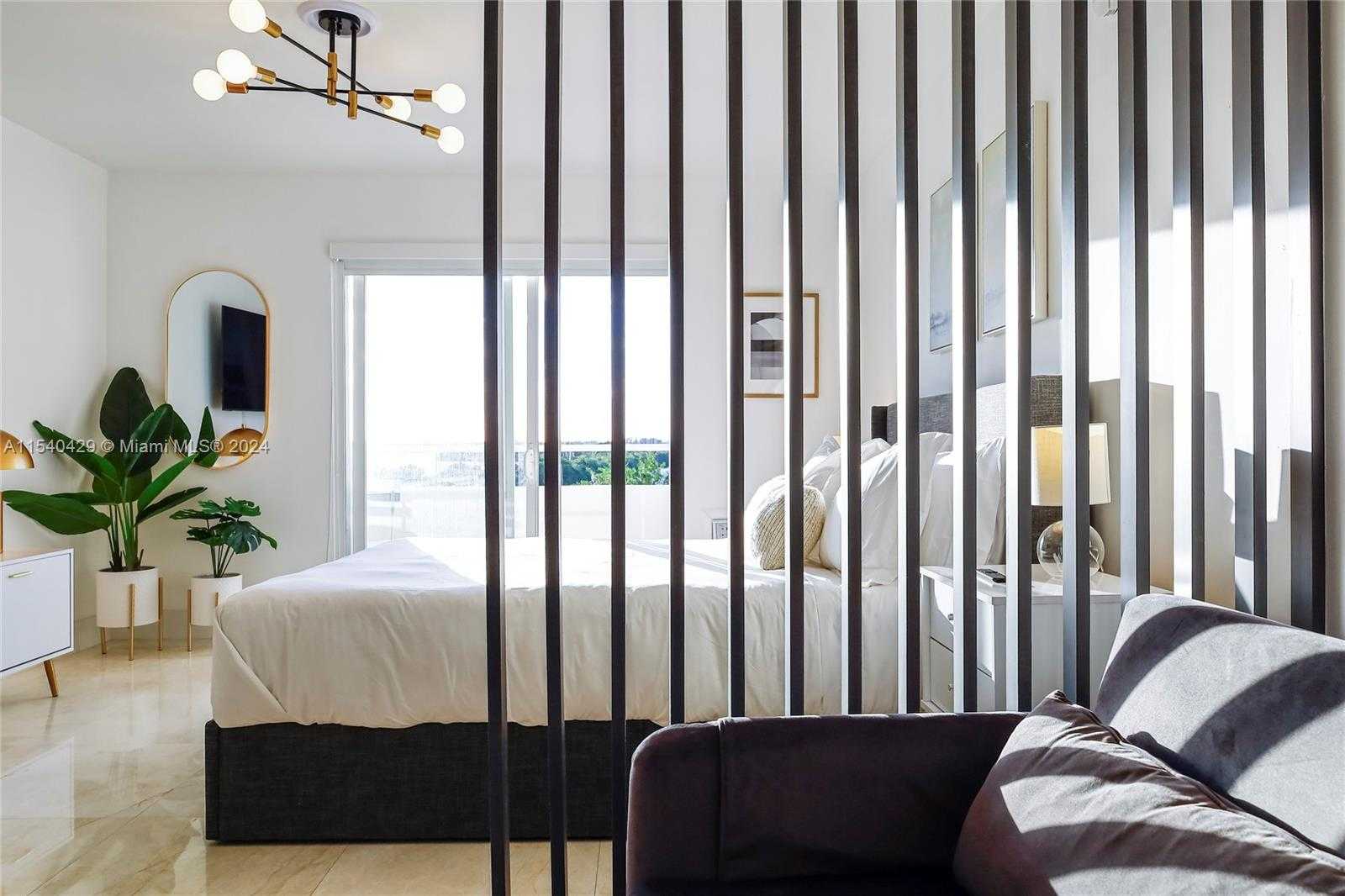 Small Image of 7904 WEST DR #305, North Bay Village Number 12