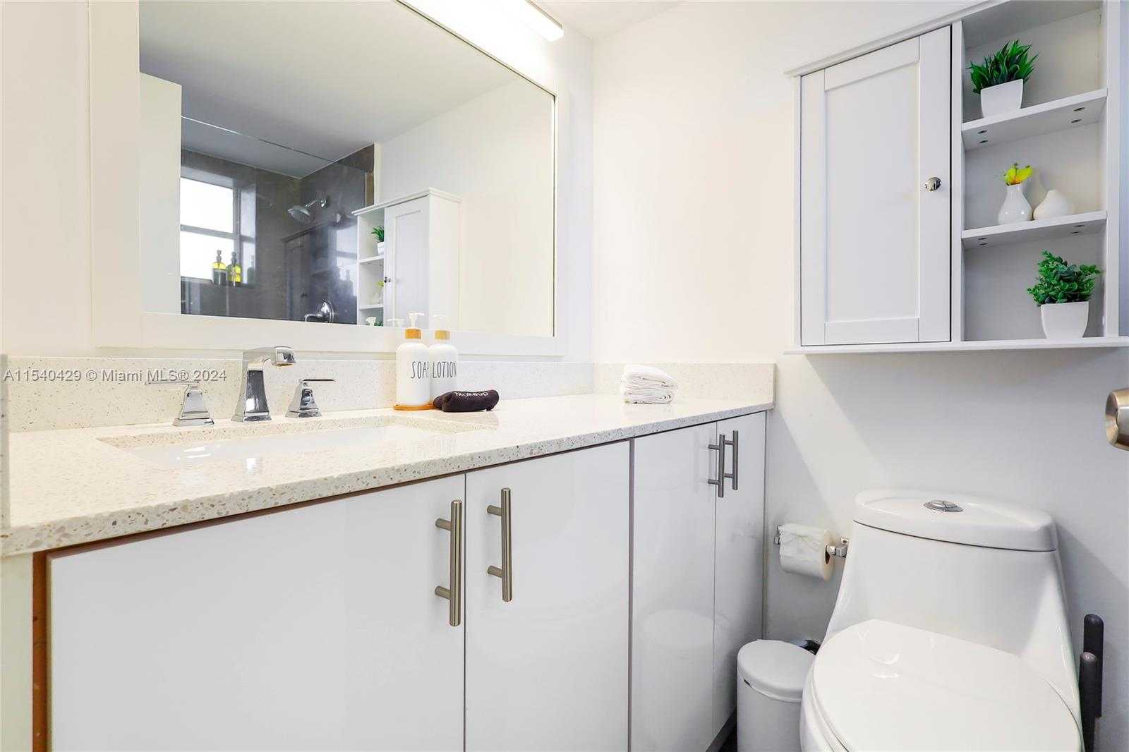 Small Image of 7904 WEST DR #305, North Bay Village Number 16