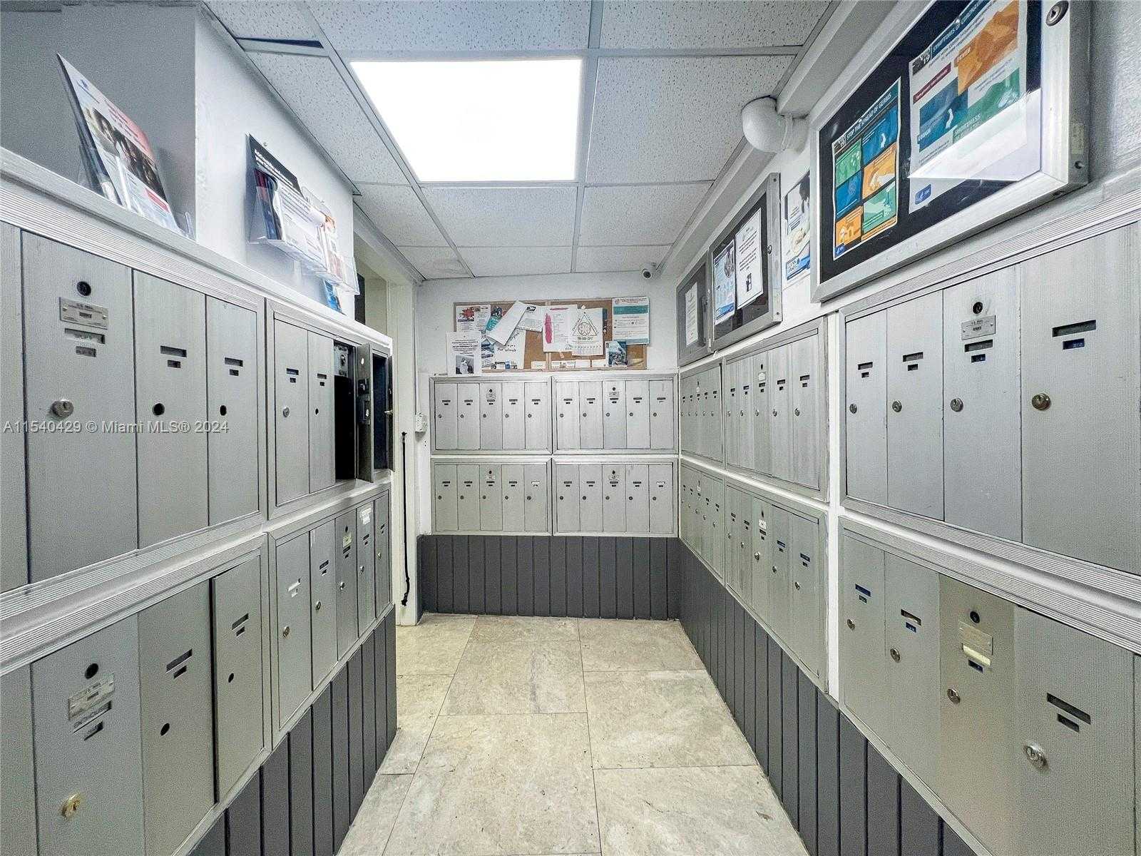 Small Image of 7904 WEST DR #305, North Bay Village Number 26