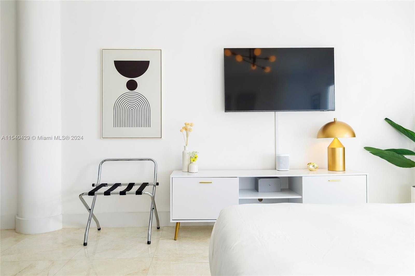Small Image of 7904 WEST DR #305, North Bay Village Number 3