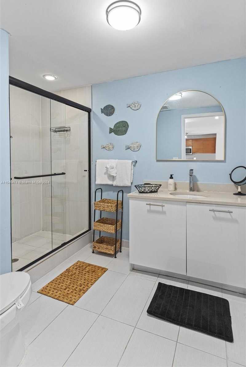 Small Image of 3250 NE 1st Ave, Miami, FL 33137, USA Number 11