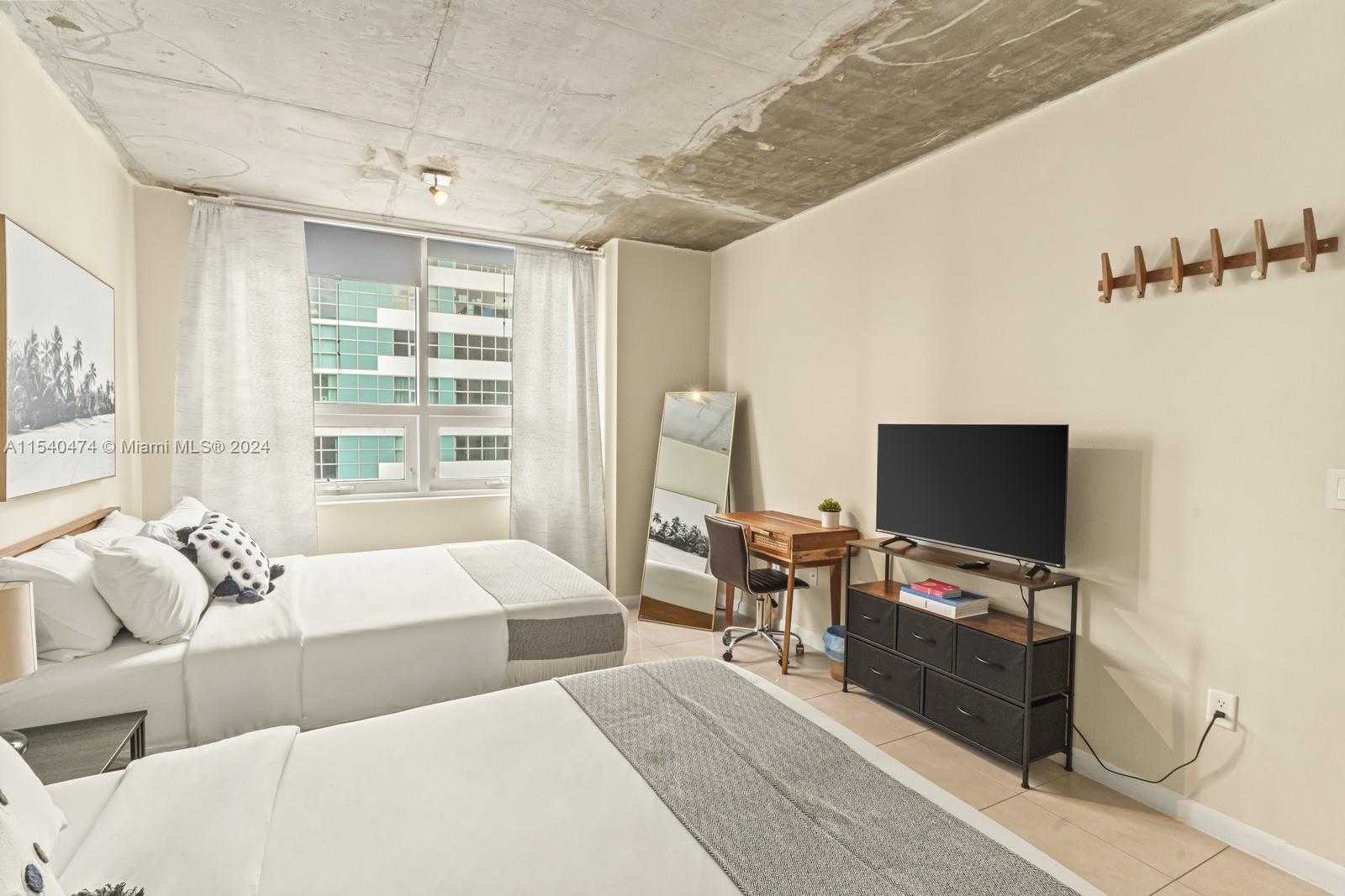 Small Image of 3250 NE 1st Ave, Miami, FL 33137, USA Number 14