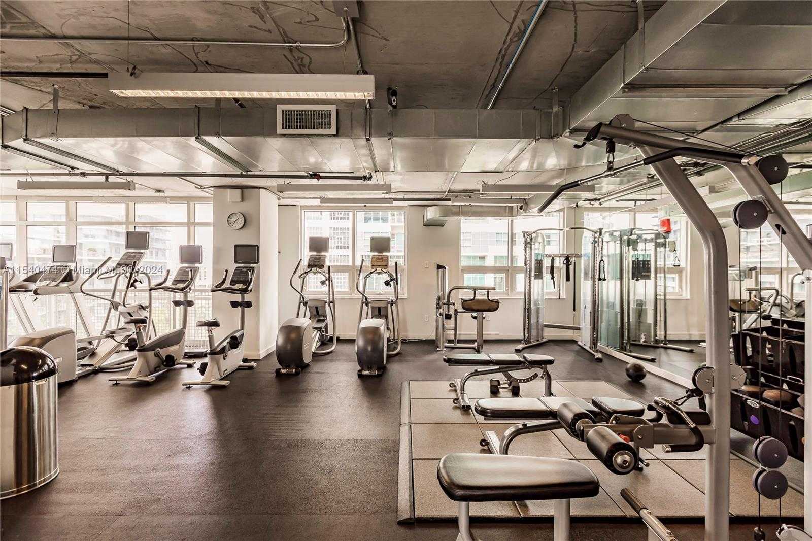 Small Image of 3250 NE 1st Ave, Miami, FL 33137, USA Number 16