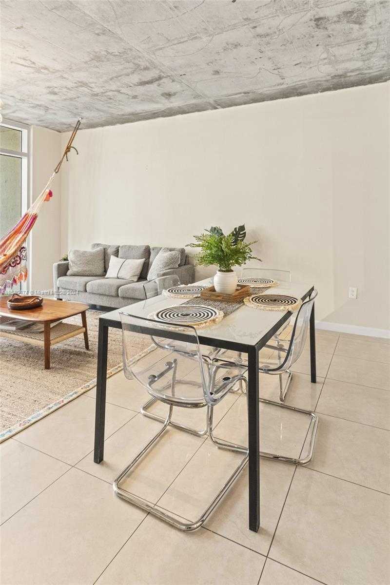 Small Image of 3250 NE 1st Ave, Miami, FL 33137, USA Number 8