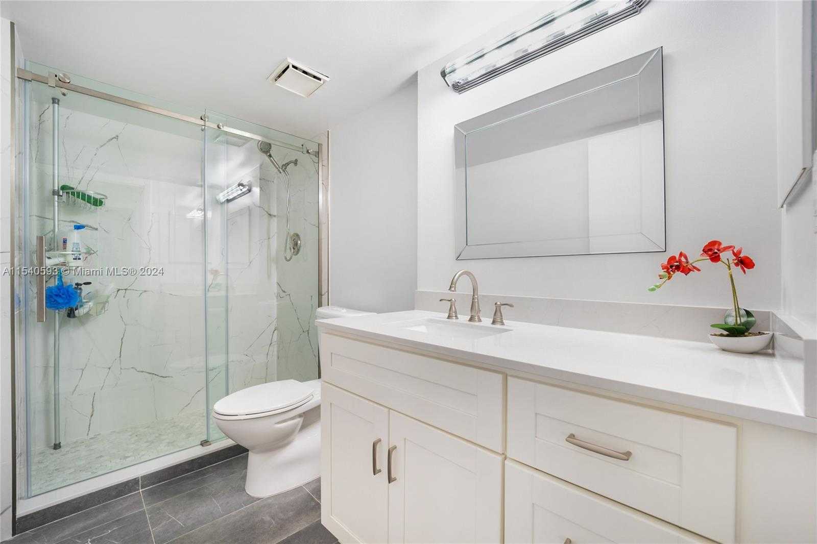 Small Image of 2555 COLLINS AVE #906, Miami Beach Number 11