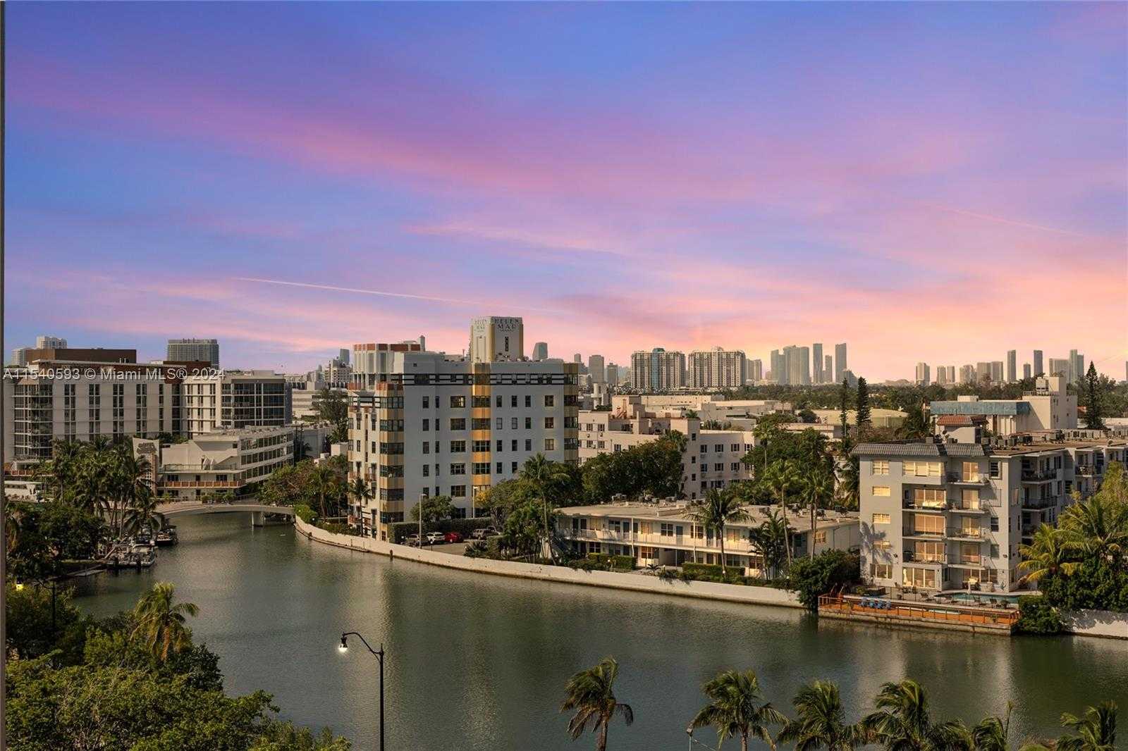 Small Image of 2555 COLLINS AVE #906, Miami Beach Number 15