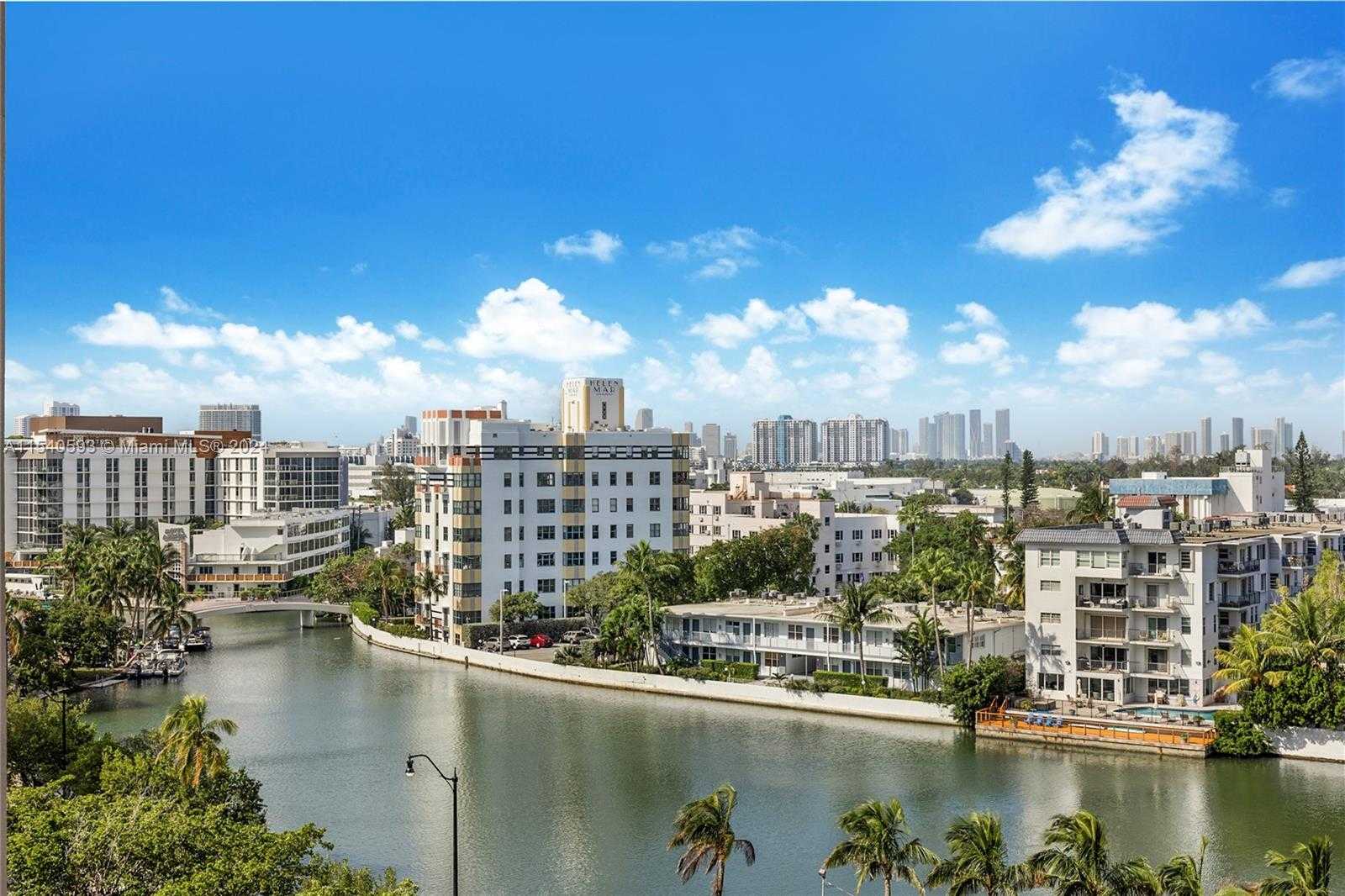 Small Image of 2555 COLLINS AVE #906, Miami Beach Number 16