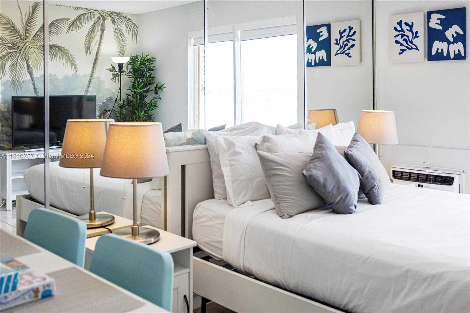 Small Image of 7904 WEST DR #304, North Bay Village Number 17
