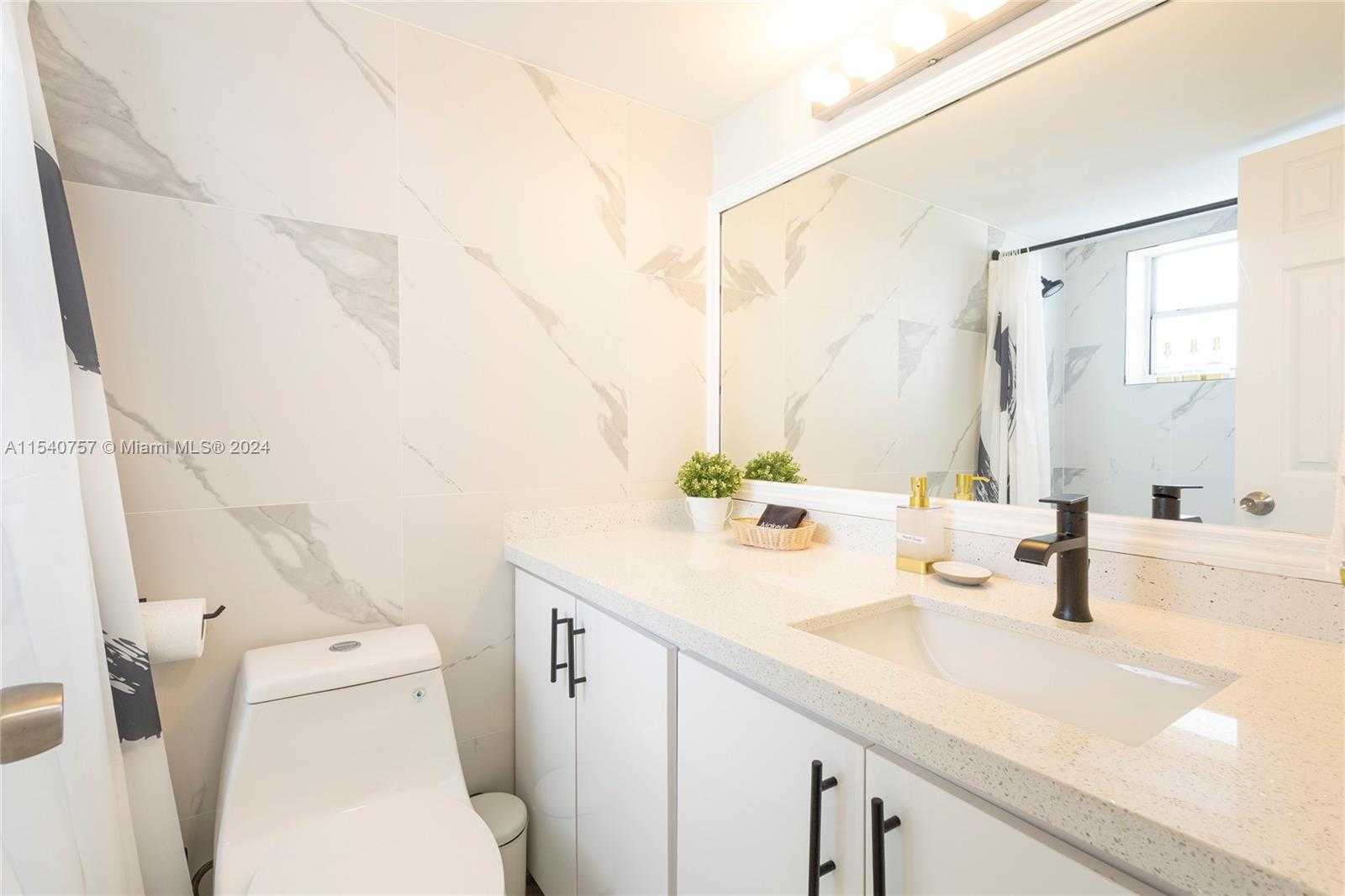Small Image of 7904 WEST DR #304, North Bay Village Number 18