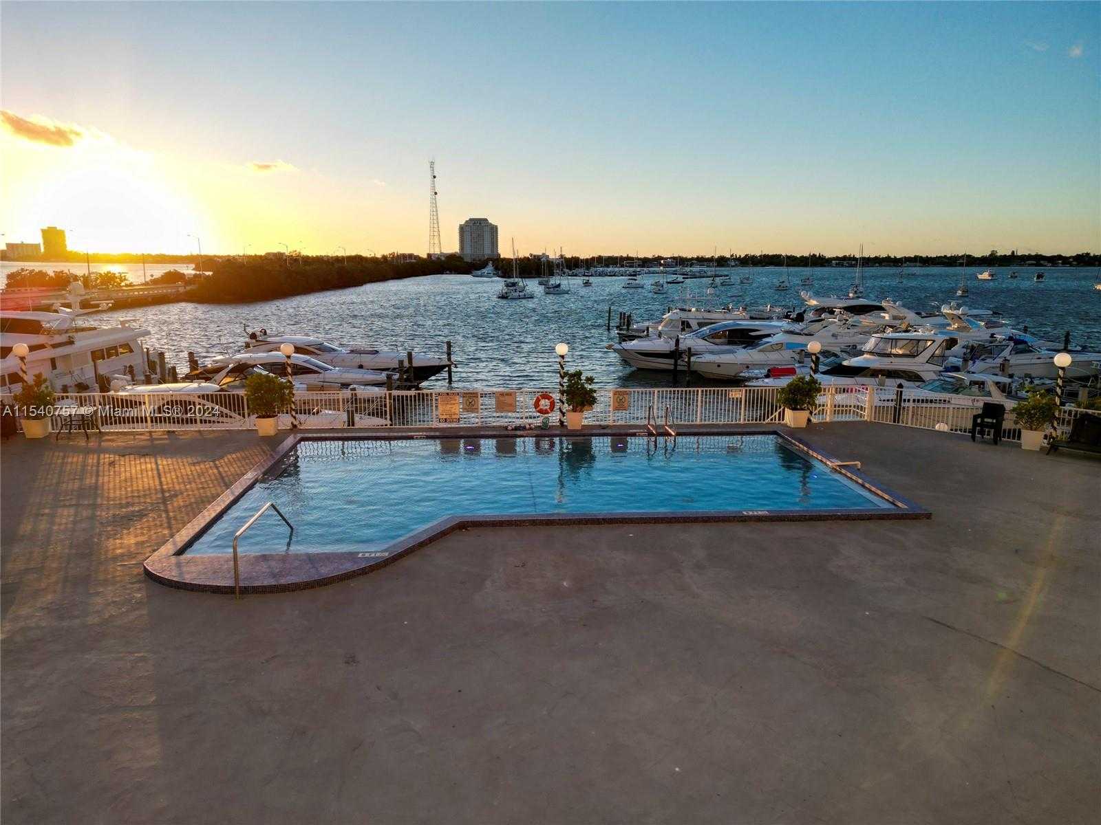 Small Image of 7904 WEST DR #304, North Bay Village Number 20