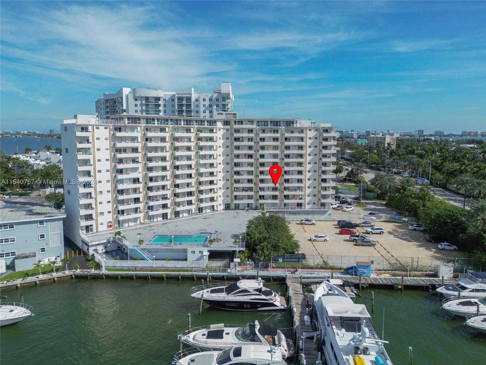 Small Image of 7904 WEST DR #304, North Bay Village Number 25