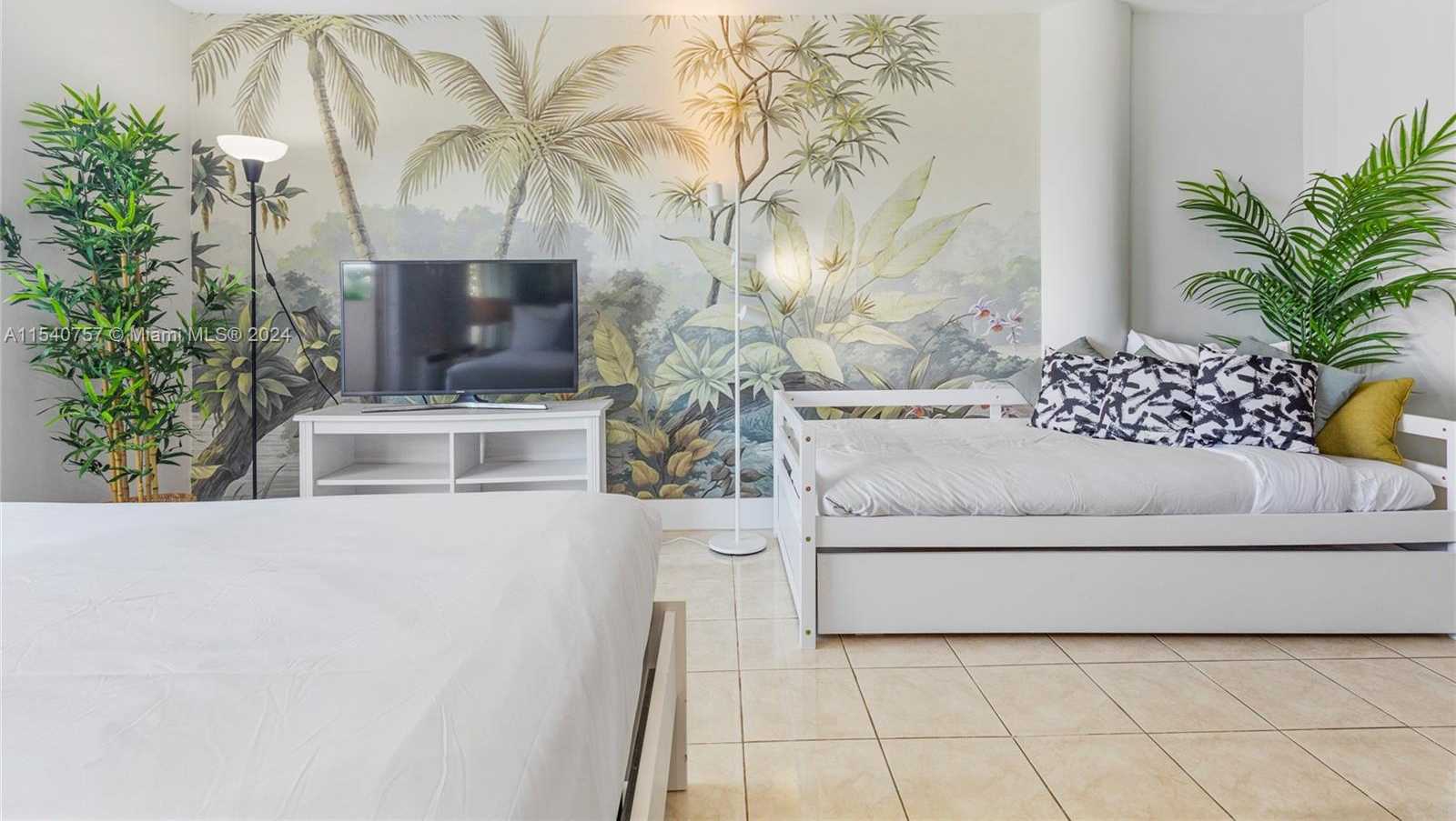Small Image of 7904 WEST DR #304, North Bay Village Number 3