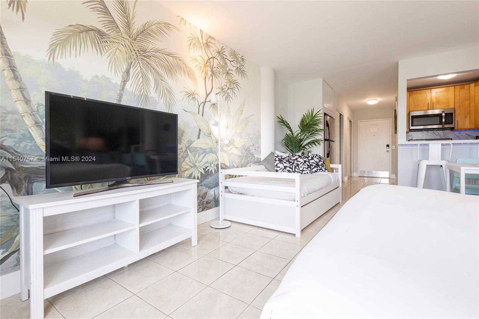 Small Image of 7904 WEST DR #304, North Bay Village Number 5
