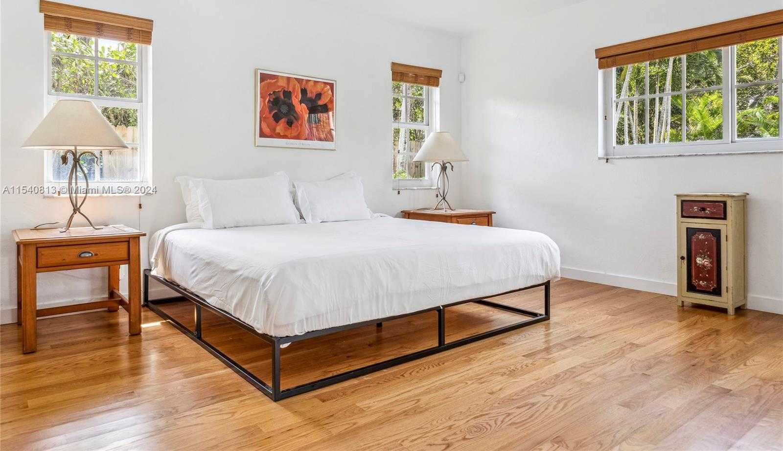 Small Image of 10130 SOUTH WEST 70TH AVE, Pinecrest Number 22