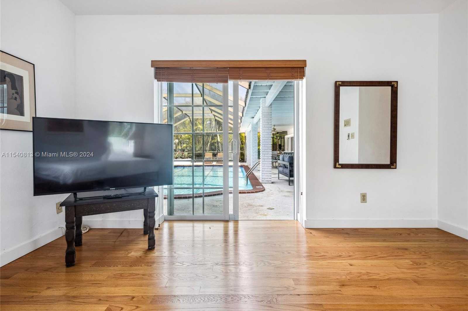 Small Image of 10130 SOUTH WEST 70TH AVE, Pinecrest Number 26